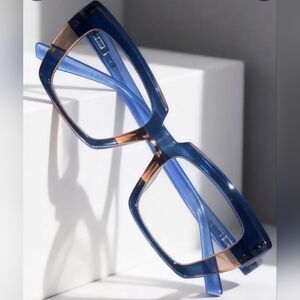 Designer style 2.5 Retro trend readers "cheaters"  High quality. Blue Tan.. New